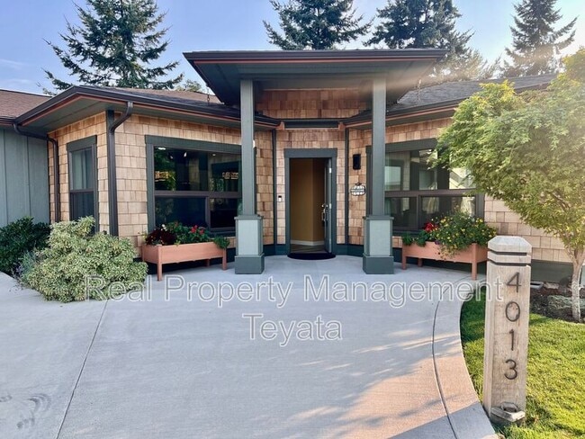 property at 4013 W 6th St
