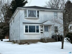 41 Kim Dr in New Britain, CT - Building Photo