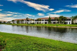 1172 Oxford Ln in Naples, FL - Building Photo