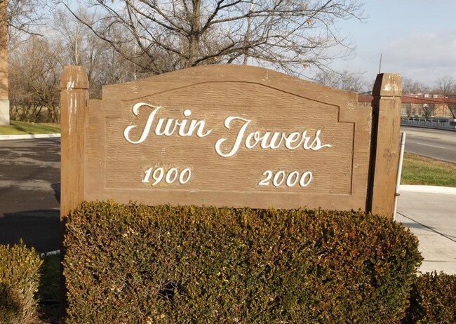 Twin Towers in Inkster, MI - Building Photo - Building Photo