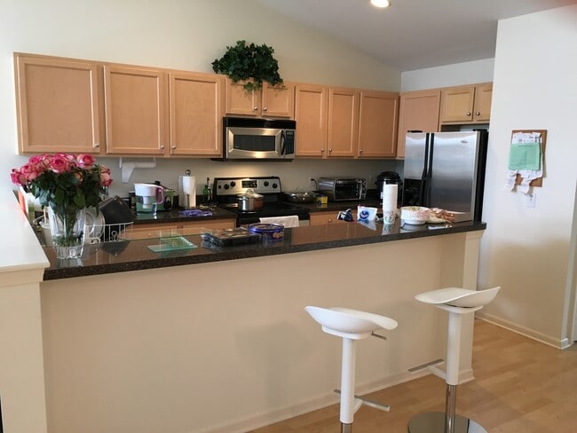 property at 2912 Signature Blvd