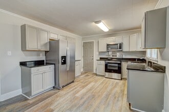 136 Pony Barn Rd in Lawndale, NC - Building Photo - Building Photo