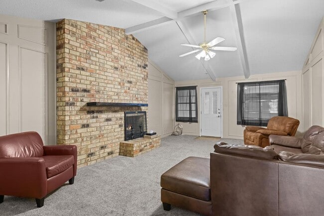 3710 Monclair Ave