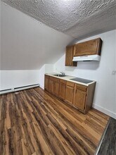 26 Farm St in Woonsocket, RI - Foto de edificio - Building Photo