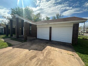 4300 Lunow Dr in Oklahoma City, OK - Building Photo - Building Photo