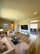 Copper Kettle Apartments in Lompoc, CA - Foto de edificio - Building Photo