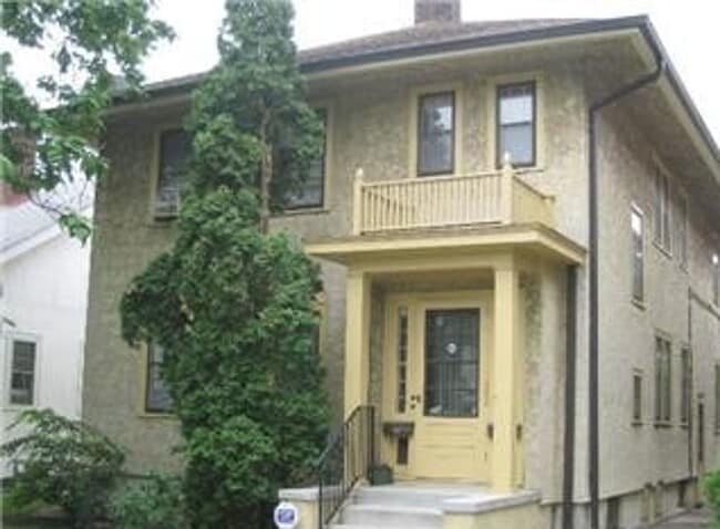 4004 20th Ave S in Minneapolis, MN - Building Photo - Building Photo