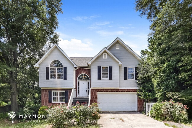 property at 38 Carriage Trce SE