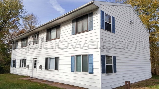 property at 1209 O Ave Pl NE