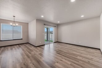 12417 N Cavanaugh Dr in Rathdrum, ID - Building Photo - Building Photo