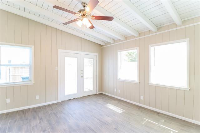 1410 College St in Arlington, TX - Building Photo - Building Photo
