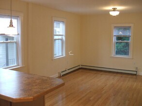3 Aldie St, Unit 2 in Boston, MA - Foto de edificio - Building Photo