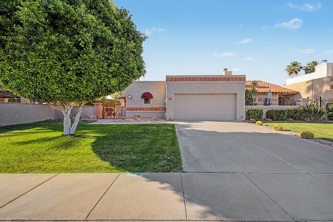 property at 8054 E Del Trigo