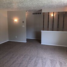 324 E Dewey Ave in Nampa, ID - Building Photo - Building Photo