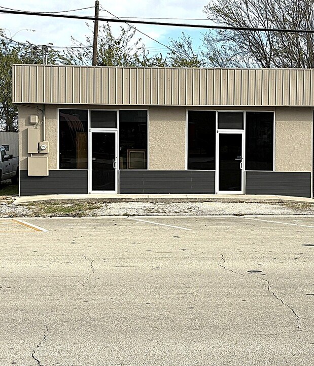 112 W Avenue E in Copperas Cove, TX - Building Photo