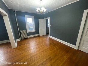 949 N Irving Ave in Scranton, PA - Building Photo - Building Photo