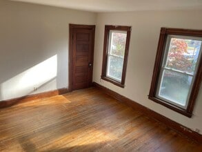 649-651 Lake Ave in Manchester, NH - Building Photo - Building Photo