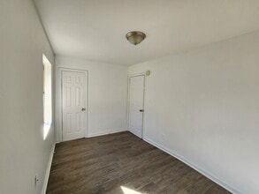 1721 Collier Dr in Midfield, AL - Building Photo - Building Photo