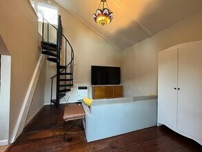 332 Bayview St, Unit Unit A: Loft Cottage in San Rafael, CA - Foto de edificio - Building Photo