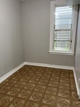 8362 S Brandon Ave in Chicago, IL - Building Photo - Building Photo