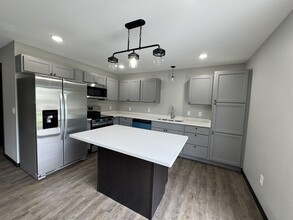 520 6th St in Nicollet, MN - Building Photo - Building Photo