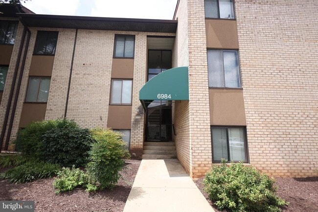 property at 6984 Hanover Pkwy