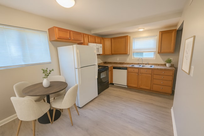 property at 2335 Grants Pkwy