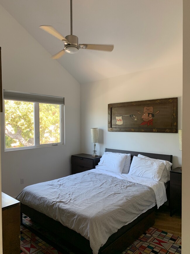 3310 1/2 S Durango Ave in Los Angeles, CA - Building Photo - Building Photo