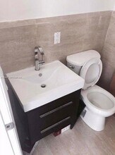 16529 NE 26th Ave in North Miami Beach, FL - Building Photo - Building Photo