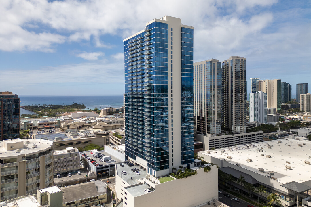 Azure Ala Moana in Honolulu, HI - Foto de edificio