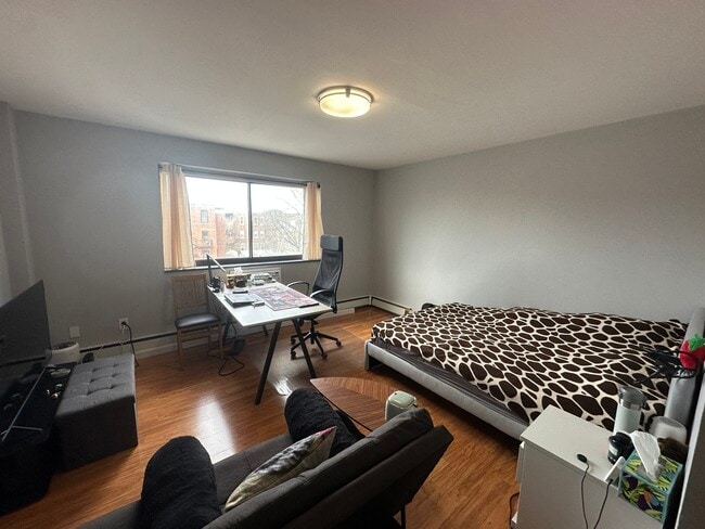 35 Glencoe St, Unit 35 in Boston, MA - Building Photo - Building Photo