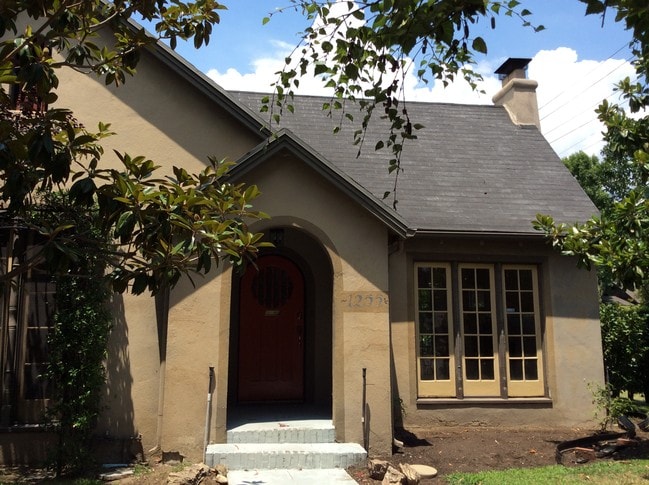 1255 E Orange Grove Blvd in Pasadena, CA - Building Photo - Building Photo