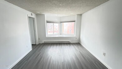 3134 6th Ave in Troy, NY - Building Photo - Building Photo