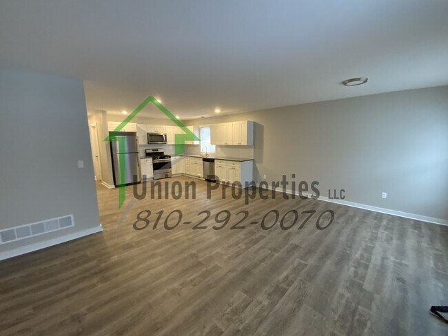 3429 10th Ave in Port Huron, MI - Building Photo - Building Photo