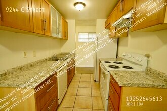 9244 C St in Oakland, CA - Building Photo - Building Photo