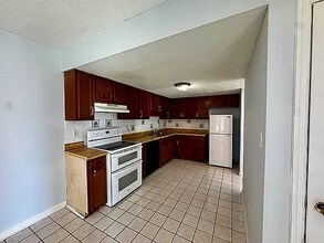 1461 Turkey Ridge Rd in Surfside Beach, SC - Foto de edificio - Building Photo