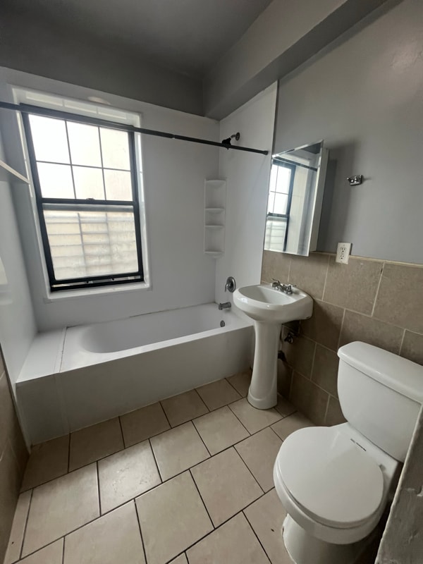 25 N Harrison St in East Orange, NJ - Building Photo - Building Photo