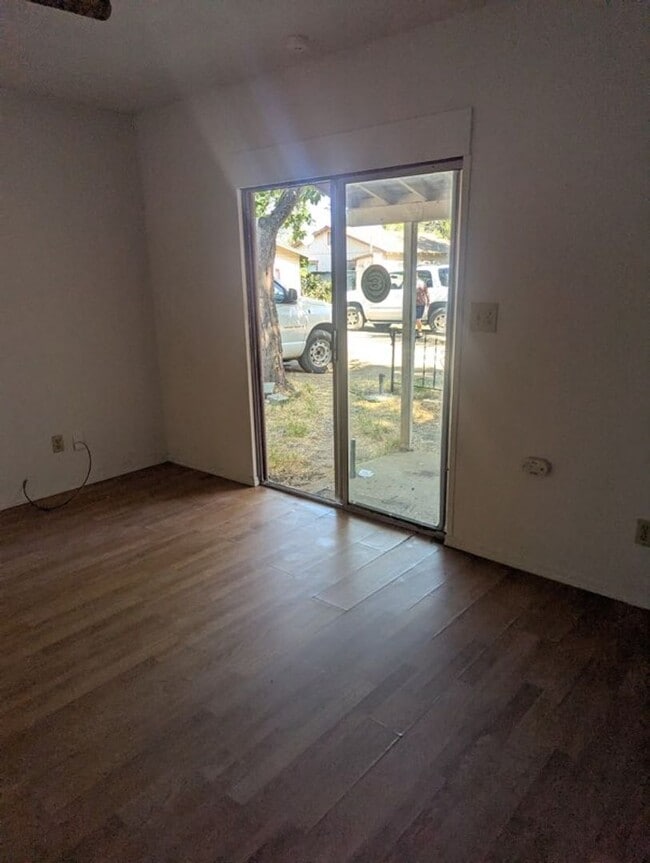 5735 Old Hwy 53 in Clearlake, CA - Building Photo - Building Photo