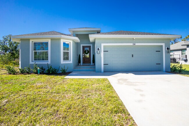 114 Lomas Rd in Rotonda West, FL - Building Photo - Building Photo