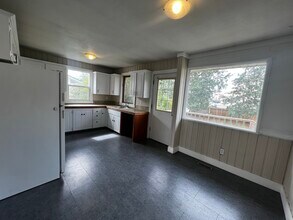 8720-892a 92a St in Fort St John, BC - Building Photo - Building Photo