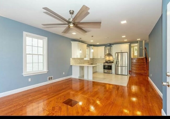 210 Terrace Ave in Jersey City, NJ - Foto de edificio - Building Photo