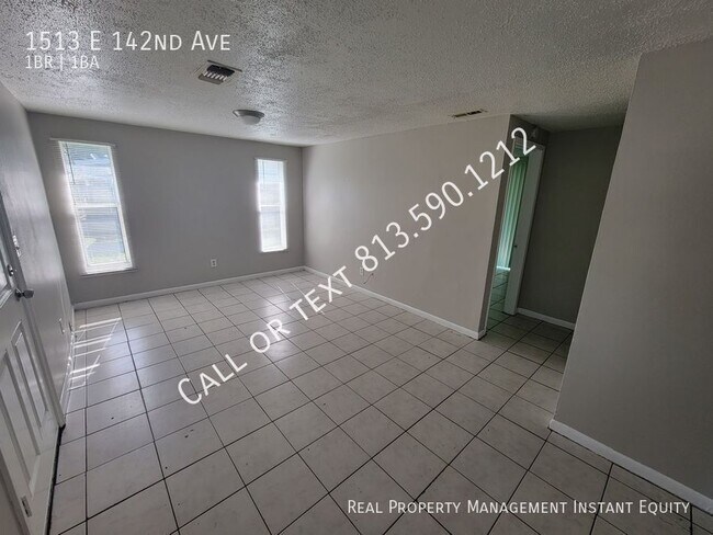 1513 E 142nd Ave in Tampa, FL - Foto de edificio - Building Photo