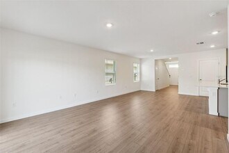 2113 Walnut Crk Dr in Kissimmee, FL - Building Photo - Building Photo