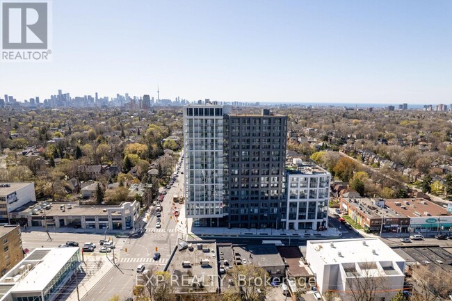 2020-2020 Bathurst St in Toronto, ON - Building Photo - Building Photo