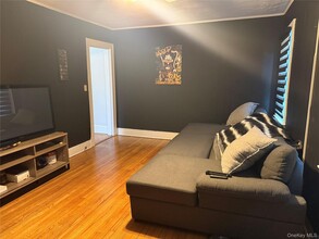 50 The Crescent in Babylon, NY - Building Photo - Building Photo