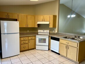 21 Wellwood Ln in Palm Coast, FL - Building Photo - Building Photo