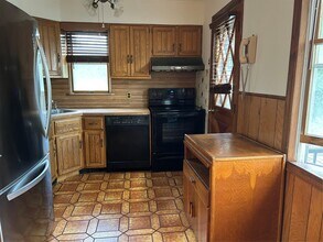 114 Elmwood St in Plainview, NY - Building Photo - Building Photo