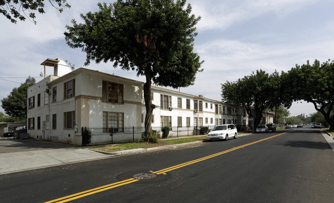 The Lexington Apartments in Riverside, CA - Building Photo - Building Photo