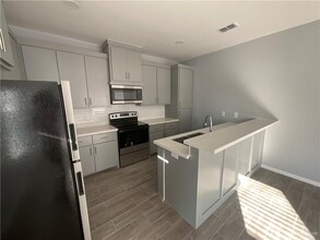 12706 N 33rd Ln-Unit -3 in McAllen, TX - Building Photo - Building Photo