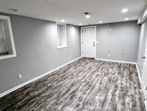3335 N Kenneth Ave, Unit G in Chicago, IL - Building Photo - Building Photo